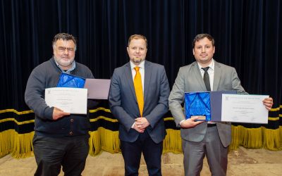 Ceremonia de titulación convocó a más de cien nuevos graduados de Ingeniería Civil en Obras Civiles, Construcción Civil y Magíster